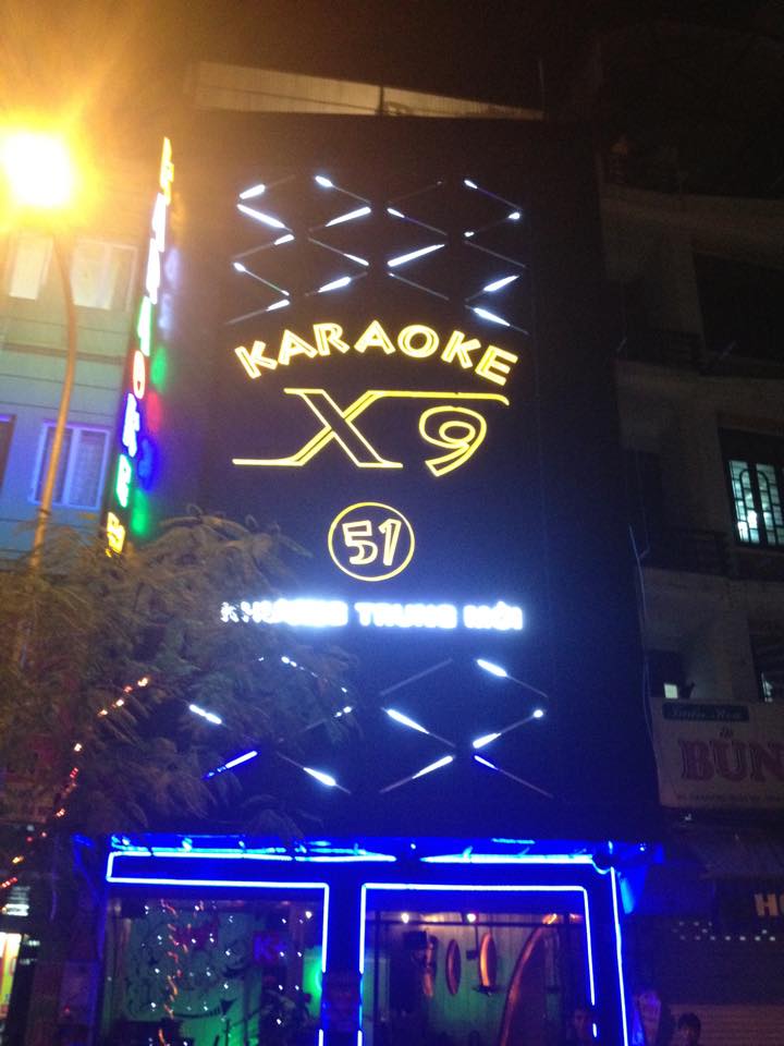 Biển quảng cáo cho karaoke